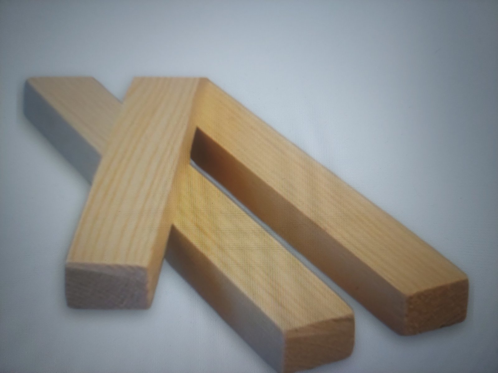 Рейка обрізна ціла сосна калібрована 30х50х3000 мм